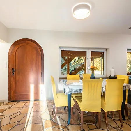 The Park Nest Frankfurt Apartman *