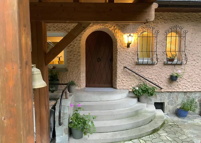 The Park Nest Frankfurt * Friedrichsdorf